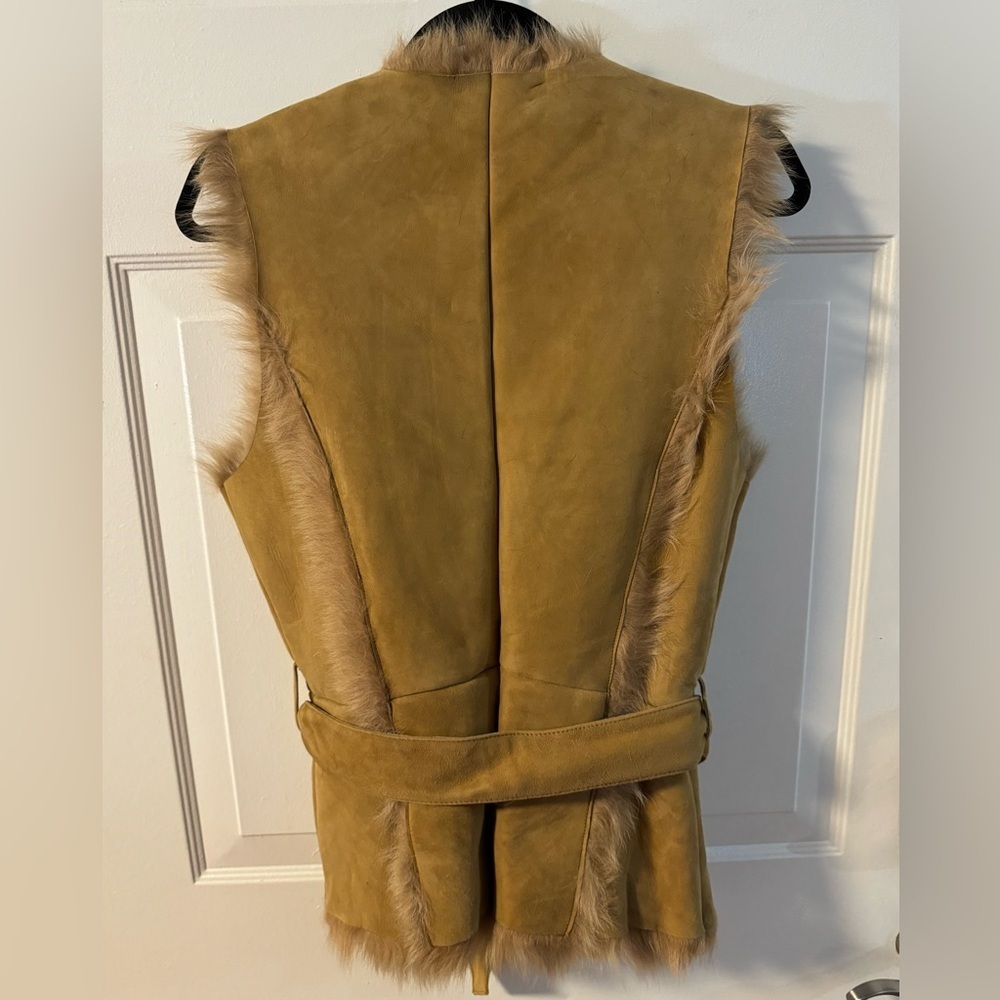 VTG Shearling Lamb Fur Belted Vest Penny Lane Luxury Warm Mob Wife Boho Indie 10 - Picture 8 of 15